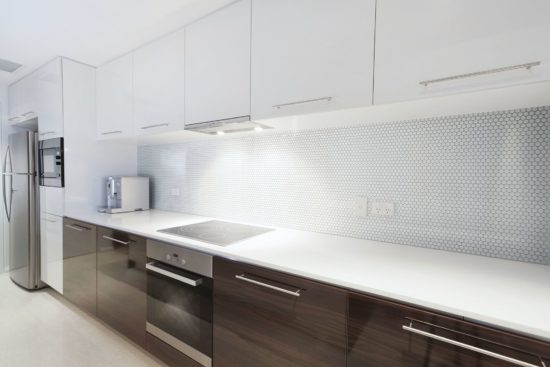 3/4" White Glossy Penny Round Mosaic | Gramercy Kitchen and Bath