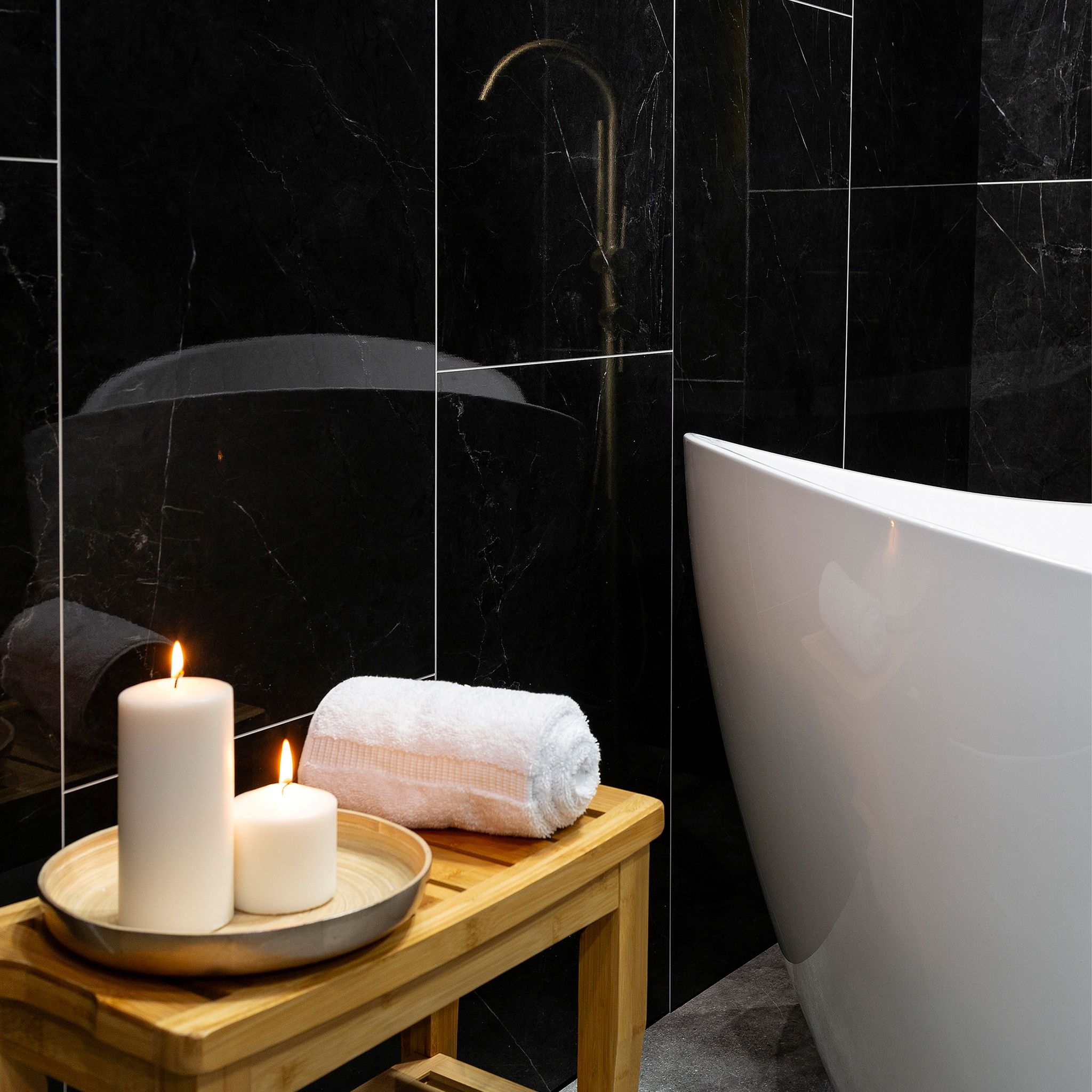 Etna Gloss Wall Panel 24x48