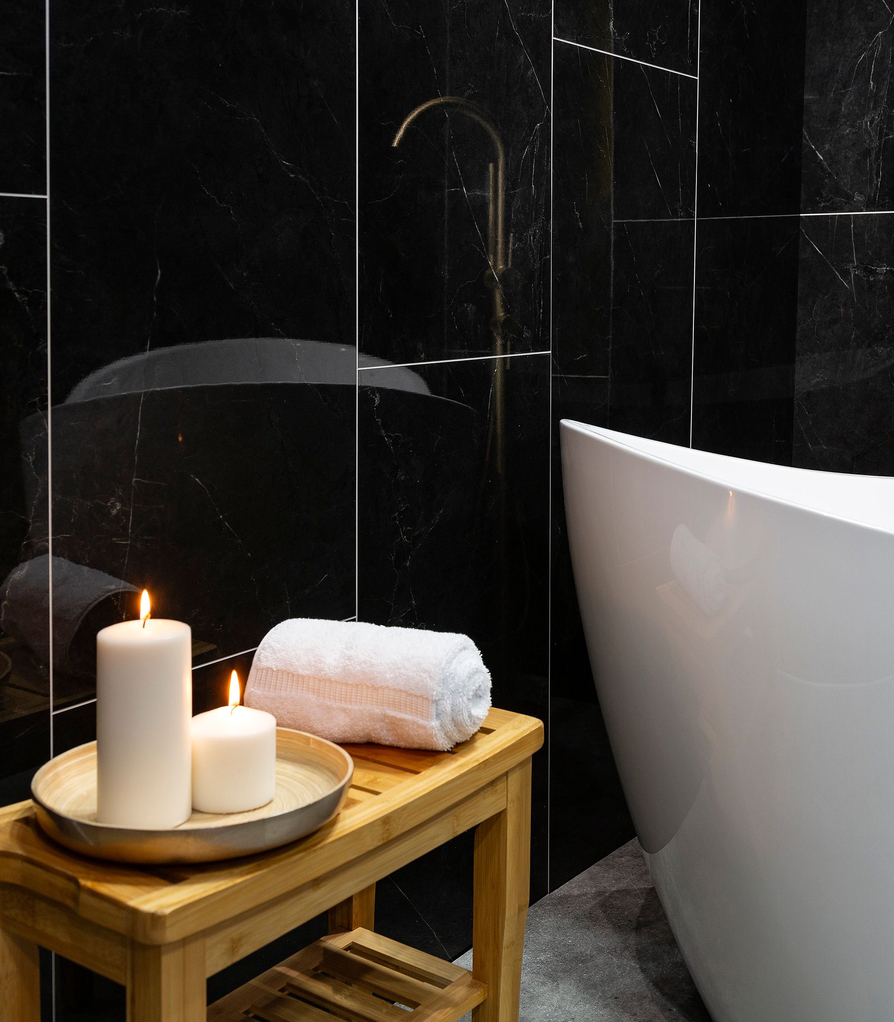 Etna Gloss Wall Panel 24x48 | Gramercy Kitchen and Bath