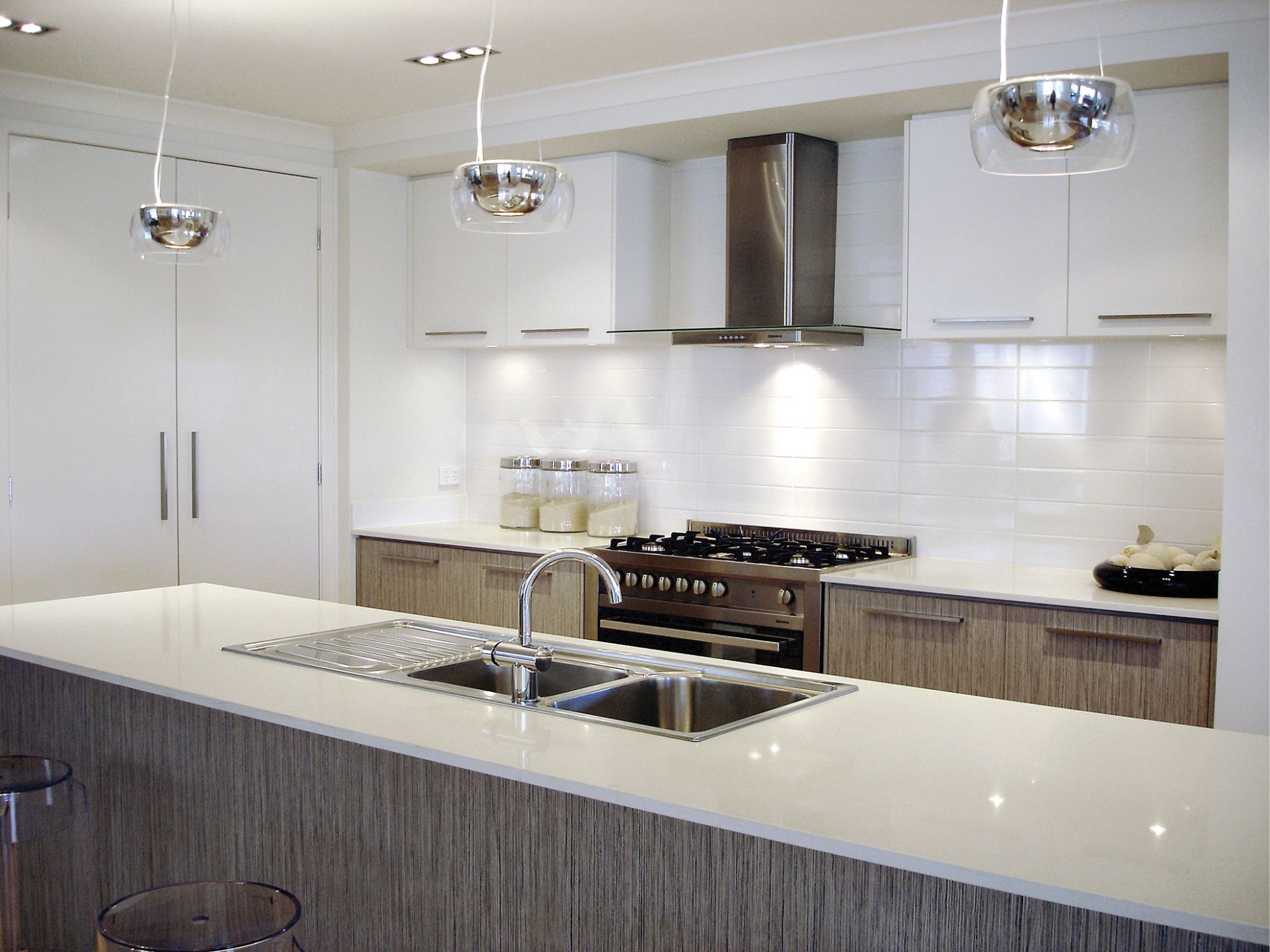 Traditions White Glossy 4x16 | Gramercy Kitchen and Bath