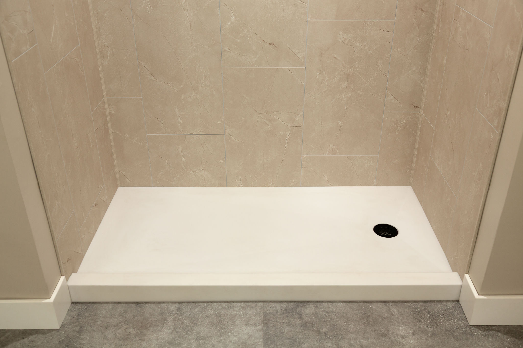 Vivid White 0 | Gramercy Kitchen and Bath